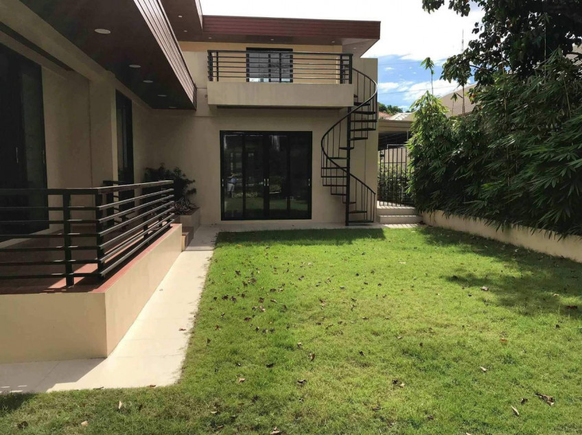 Tierra Pura Homes, brand new 1,050 sqm, 4 bedroom, 4 car slots house