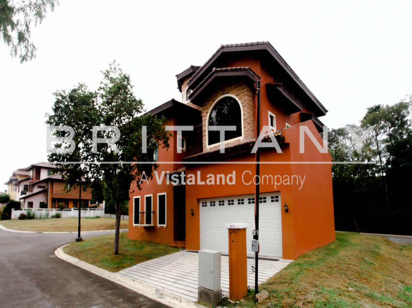 Portofino Heights, 4 Bedroom House And Lot For Sale along Vista Alabang