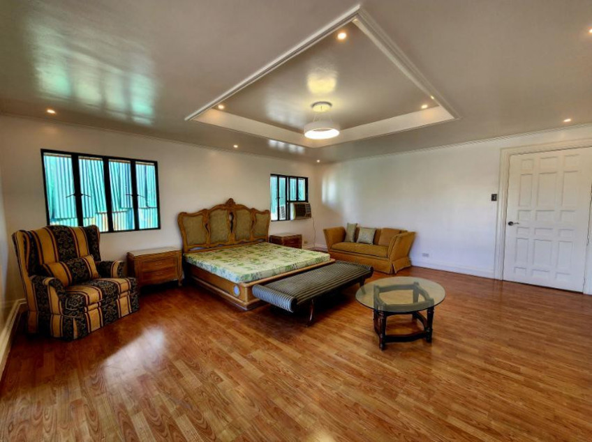 HOUSE FOR RENT CORINTHIAN GARDENS